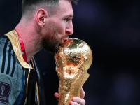 MKSPORTS-梅西迎来十赛季高光表现，加拿大队球迷沸腾！的简单介绍