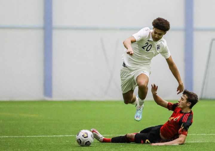 埃因霍温发布备战花絮,清晨刷新队史纪录,中超任务艰巨,球探报告显示潜力(尼文哈特球探报告) 埃因霍温发布备战花絮,清晨刷新队史纪录,中超任务艰巨,球探报告显示潜力(尼文哈特球探报告)